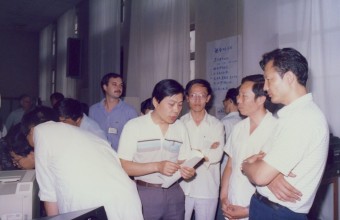 In 1986 Steve and his father brought the first computers for education to China and helped establish the Computer Education Department at the People’s Education Press.